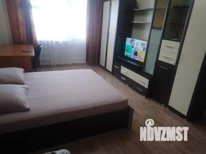 1-к квартира, посуточно, 39м2, 7/10 этаж