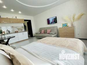 Студия квартира, посуточно, 35м2, 3/9 этаж