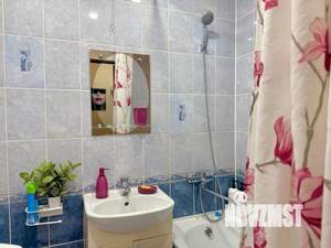 1-к квартира, посуточно, 37м2, 1/9 этаж