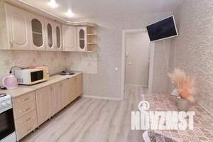 1-к квартира, посуточно, 47м2, 3/9 этаж