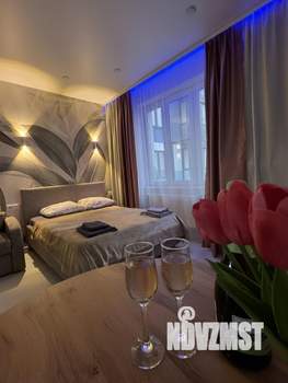 Студия квартира, посуточно, 40м2, 3/18 этаж