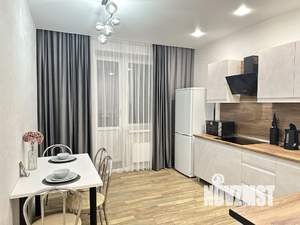 1-к квартира, посуточно, 44м2, 1/1 этаж