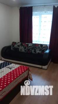 1-к квартира, посуточно, 43м2, 11/16 этаж