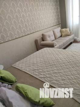 1-к квартира, посуточно, 43м2, 9/16 этаж