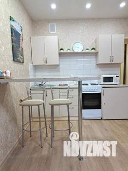 Студия квартира, посуточно, 30м2, 1/9 этаж