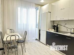 1-к квартира, посуточно, 46м2, 12/18 этаж