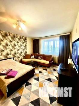 2-к квартира, посуточно, 72м2, 1/1 этаж