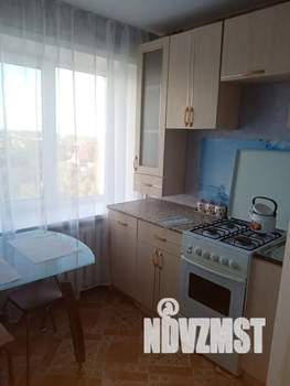 1-к квартира, посуточно, 40м2, 9/9 этаж