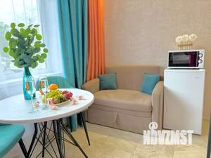 1-к квартира, посуточно, 40м2, 1/9 этаж