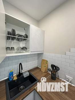 Студия квартира, посуточно, 31м2, 1/9 этаж