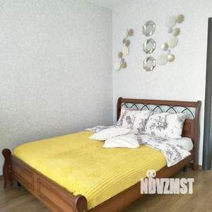 1-к квартира, посуточно, 37м2, 1/1 этаж