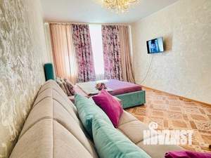 1-к квартира, посуточно, 37м2, 1/1 этаж