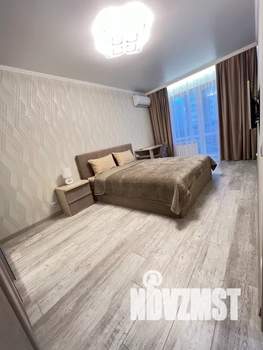 1-к квартира, посуточно, 37м2, 4/9 этаж