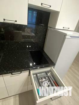 Студия квартира, посуточно, 27м2, 1/11 этаж