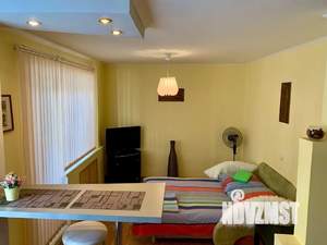 Студия квартира, посуточно, 34м2, 3/5 этаж