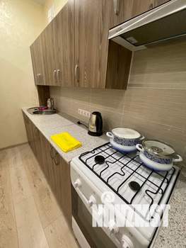 1-к квартира, посуточно, 42м2, 2/10 этаж