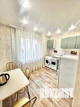 1-к квартира, посуточно, 43м2, 1/1 этаж