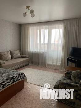 1-к квартира, посуточно, 37м2, 10/10 этаж