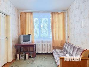 2-к квартира, вторичка, 39м2, 1/4 этаж