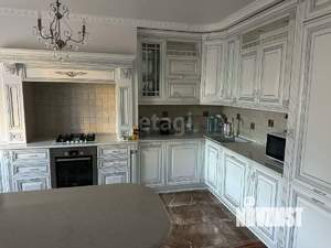 4-к квартира, вторичка, 138м2, 3/6 этаж