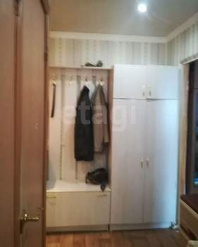 4-к квартира, вторичка, 64м2, 1/9 этаж