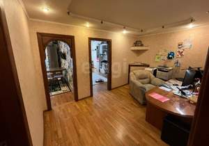 4-к квартира, вторичка, 112м2, 4/10 этаж