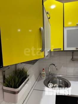 3-к квартира, вторичка, 61м2, 5/5 этаж