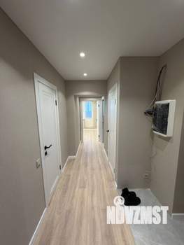 2-к квартира, вторичка, 58м2, 9/10 этаж