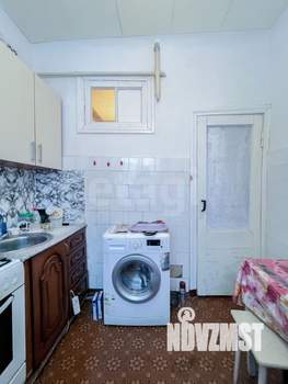 2-к квартира, вторичка, 39м2, 1/4 этаж