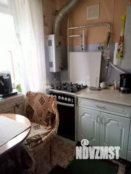 2-к квартира, вторичка, 43м2, 1/4 этаж