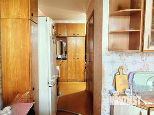 3-к квартира, вторичка, 64м2, 8/9 этаж