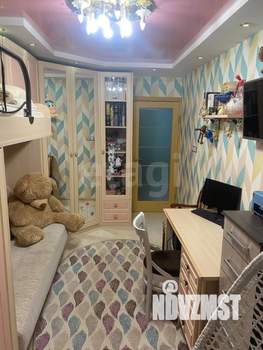 4-к квартира, вторичка, 100м2, 3/10 этаж