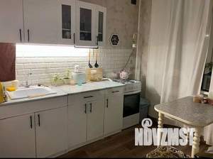 2-к квартира, вторичка, 59м2, 1/10 этаж