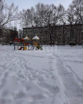 3-к квартира, вторичка, 64м2, 1/5 этаж