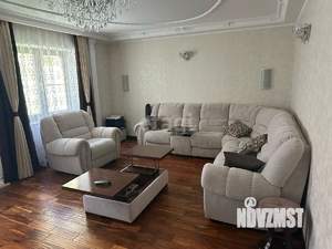 4-к квартира, вторичка, 138м2, 3/6 этаж