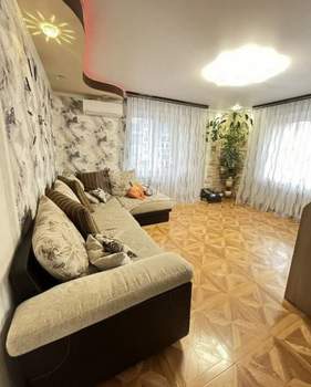 2-к квартира, вторичка, 62м2, 1/9 этаж