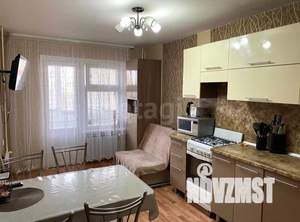 2-к квартира, вторичка, 58м2, 1/10 этаж
