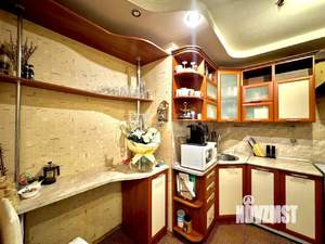 4-к квартира, вторичка, 68м2, 3/9 этаж