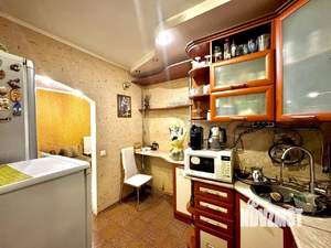 4-к квартира, вторичка, 68м2, 3/9 этаж