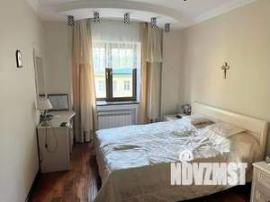 4-к квартира, вторичка, 138м2, 3/6 этаж