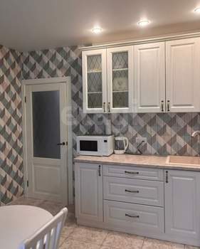 2-к квартира, вторичка, 62м2, 6/10 этаж