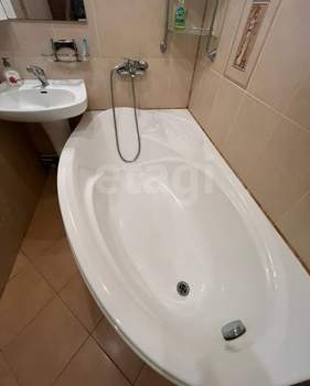 2-к квартира, вторичка, 64м2, 2/6 этаж