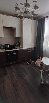 2-к квартира, вторичка, 59м2, 1/3 этаж