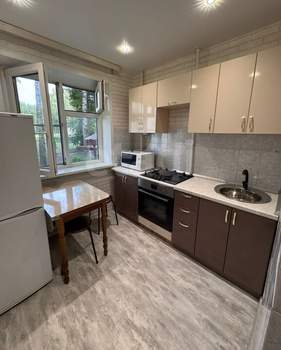 2-к квартира, вторичка, 45м2, 1/5 этаж