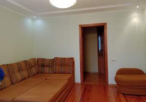 2-к квартира, вторичка, 76м2, 3/5 этаж