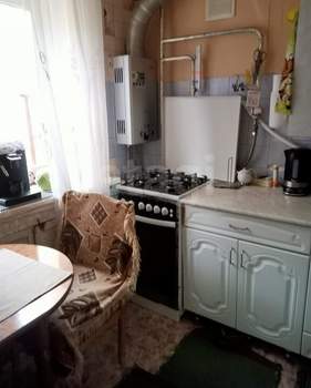 2-к квартира, вторичка, 43м2, 1/4 этаж