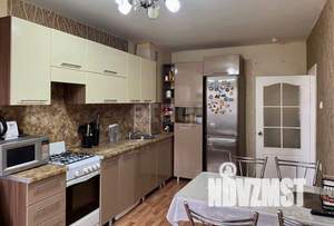 2-к квартира, вторичка, 58м2, 1/10 этаж