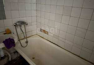 3-к квартира, вторичка, 64м2, 1/9 этаж