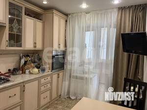 2-к квартира, вторичка, 62м2, 1/9 этаж