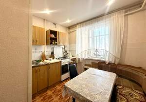 3-к квартира, вторичка, 64м2, 1/9 этаж